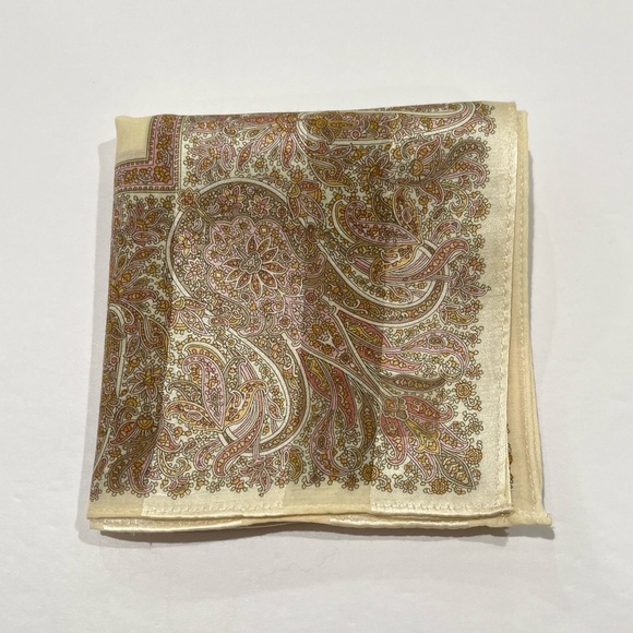 Elegant Paisley Silk Scarf - Picture 6 of 8